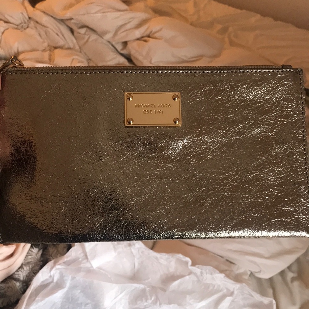 Michael Kors wristlet